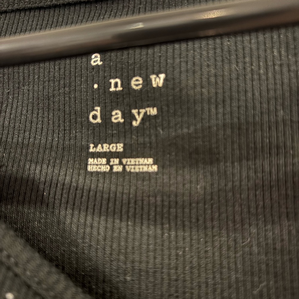 A New Day Black Long Sleeve Women's Top - Picture 2 of 2